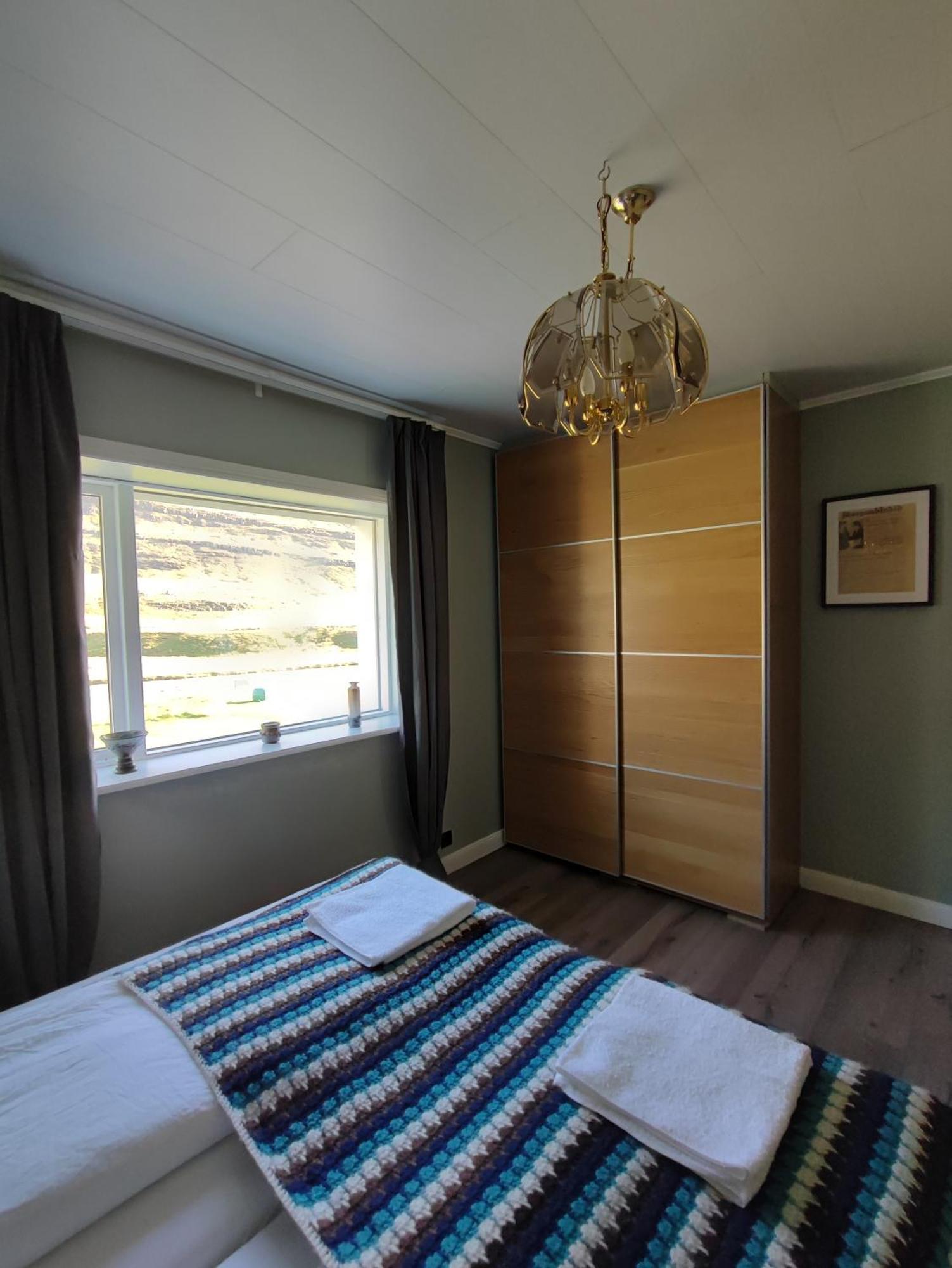 Appartement Holl à Obyggthasetur Extérieur photo